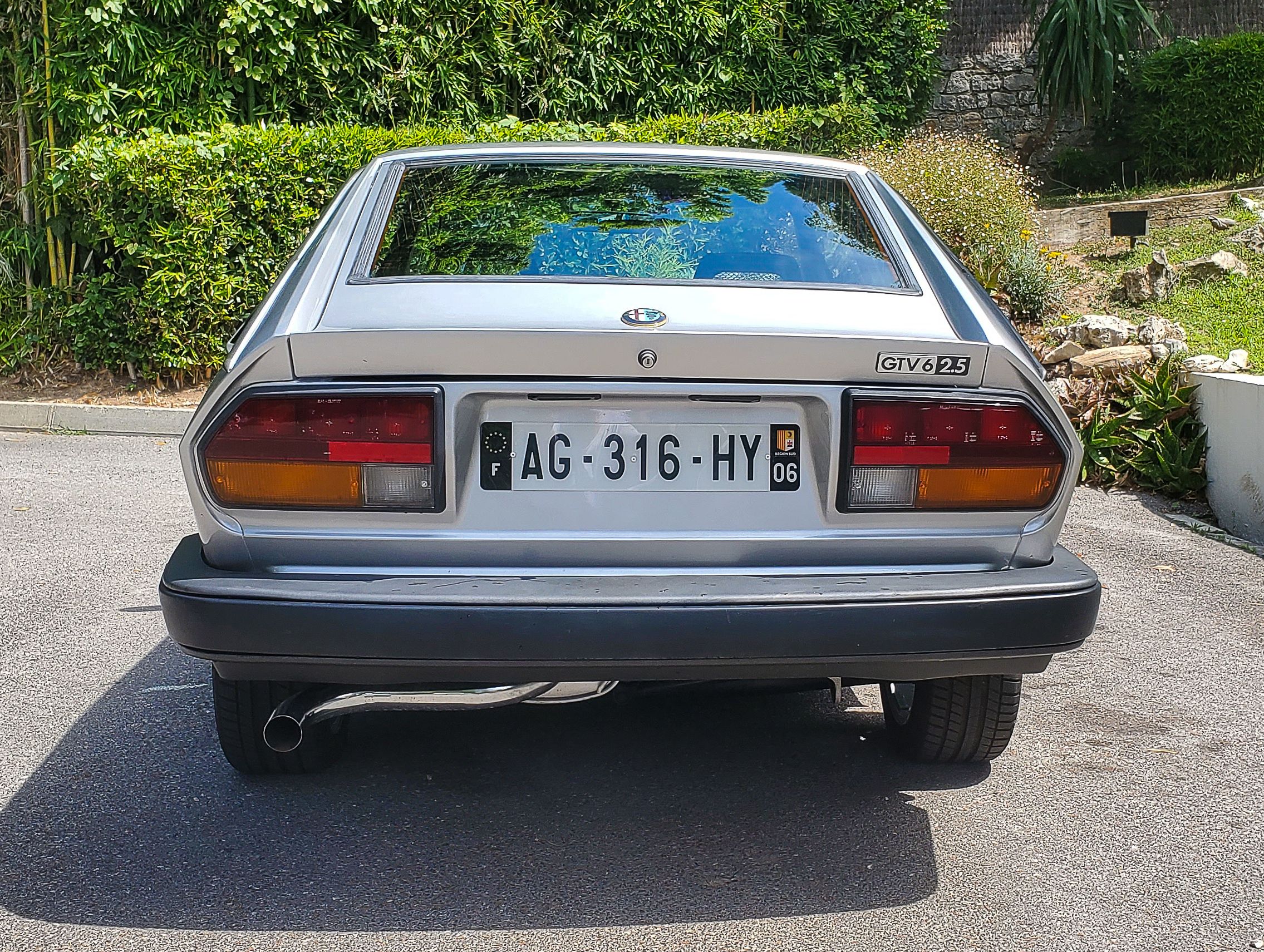 , Superbe Alfetta GTV6 de 1987 intégralement restaurée et upgradée